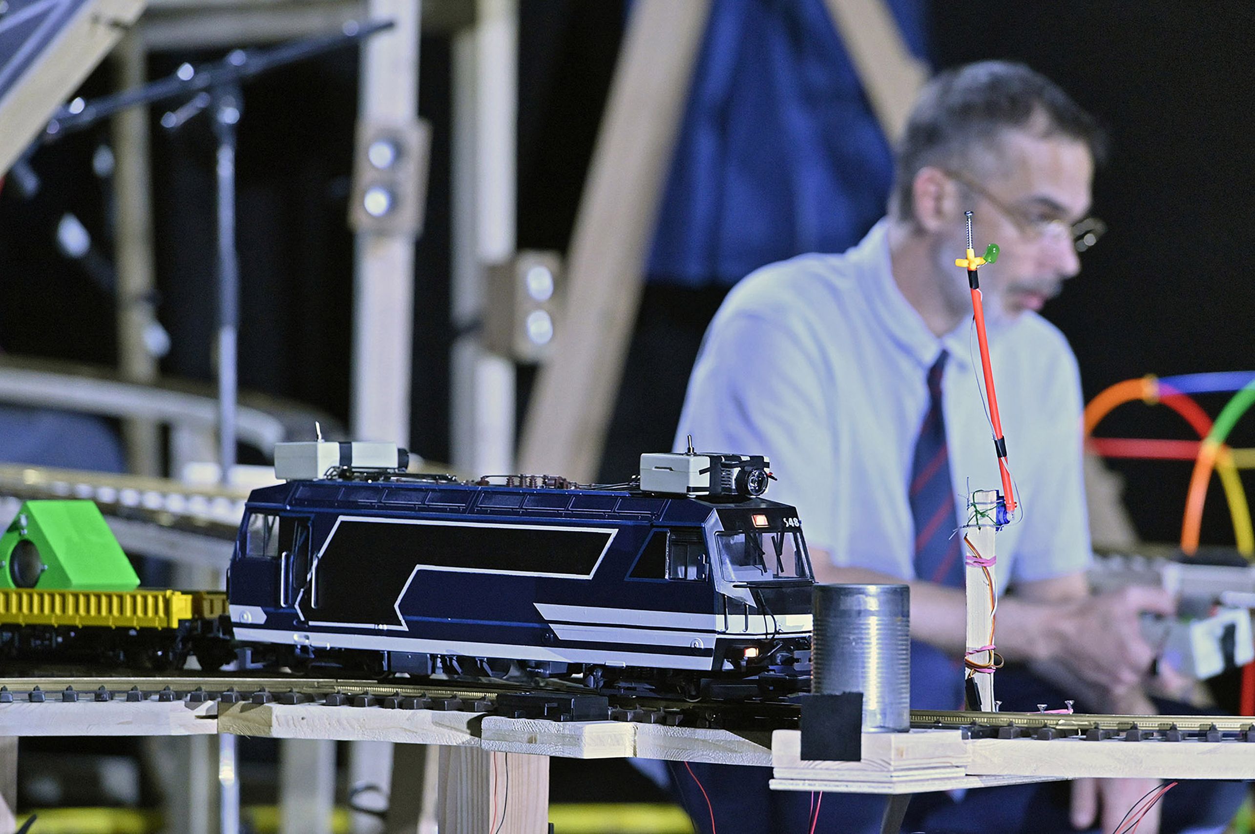 <p>Céline Garnavault – Thomas Sillard – Laurent Duprat – création 2021<br /> “TRACK”, connected sound objects, small trains and human beatbox, is a show for all audiences from 3 years’s old onwards.</p> 